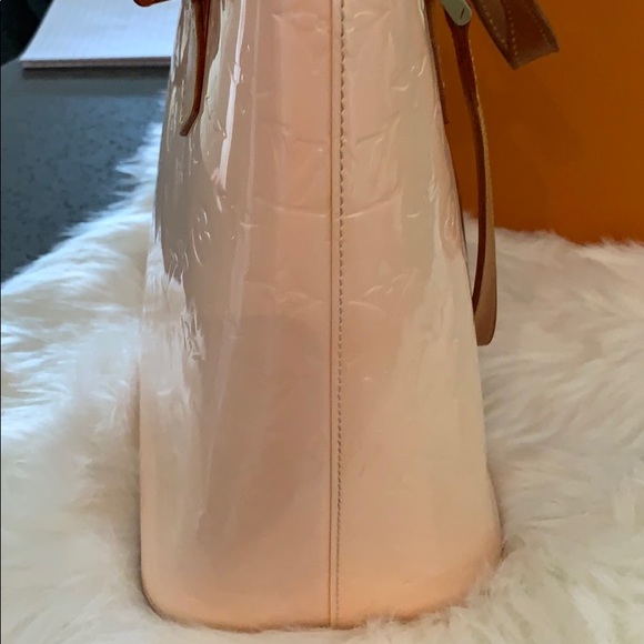 Authentic  Louis Vuitton Houston Vernice - Picture 4 of 7